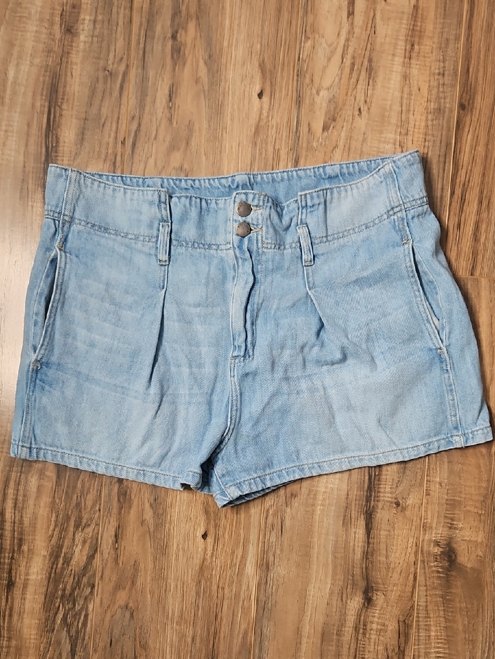 Disclosed Light Blue Denim Women’s Shorts Large